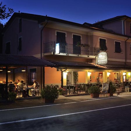 Antica Locanda Luigina Mattarana Екстериор снимка