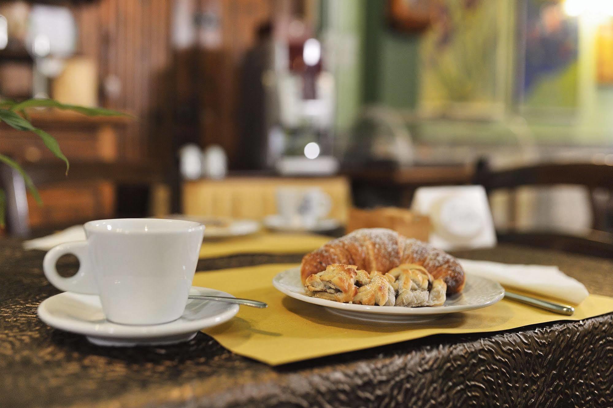 Antica Locanda Luigina Mattarana Екстериор снимка